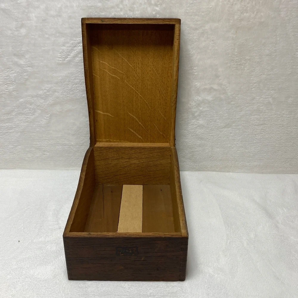 VTG Weis Oak Wooden Recipe Card Catalog Box Dovetail Assembly Made in USA